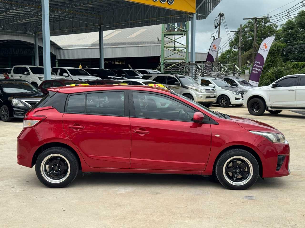 Toyota Yaris 2014