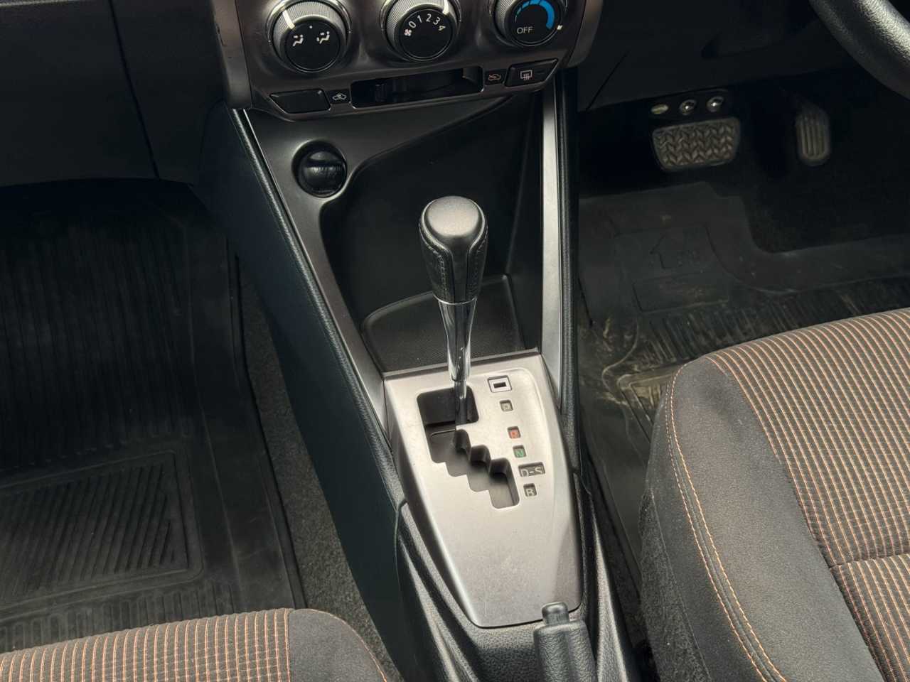 Toyota Yaris 2014